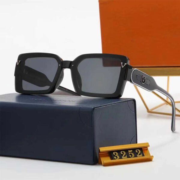 LV Sunglass