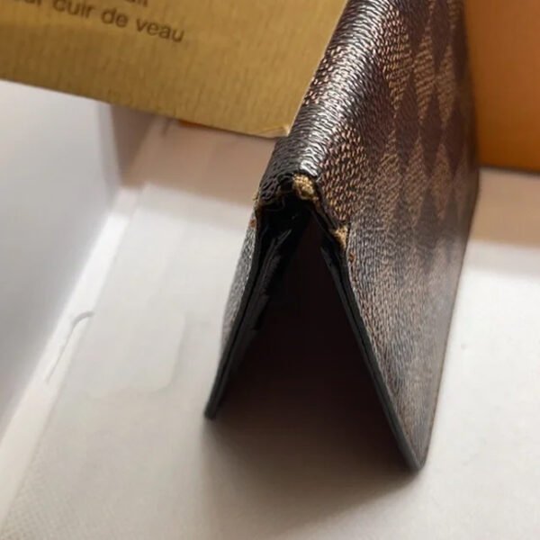 LV Wallet